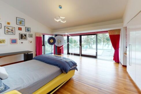 77-Ocean-Drive-Bedroom(3)