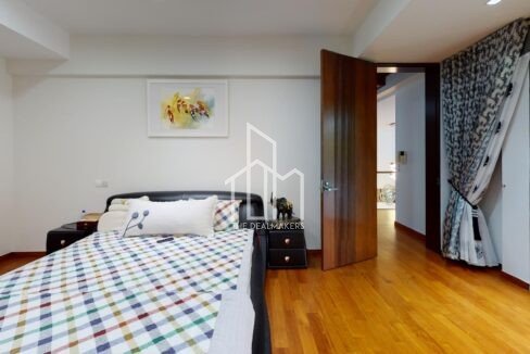 77-Ocean-Drive-Bedroom(5)