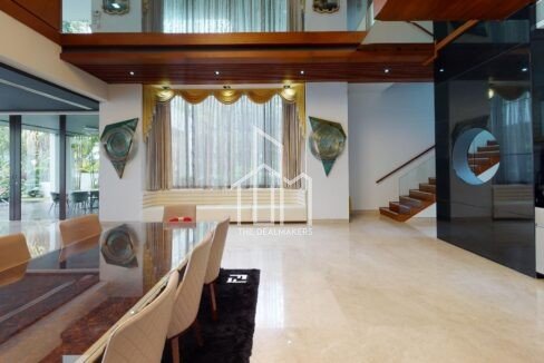 77-Ocean-Drive-Lobby