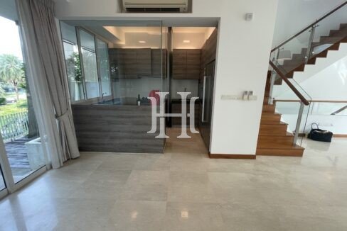 Level 1 dining area