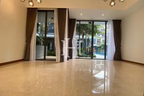 Living Room (1)