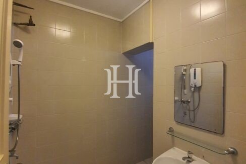 L1 toilet 1-1
