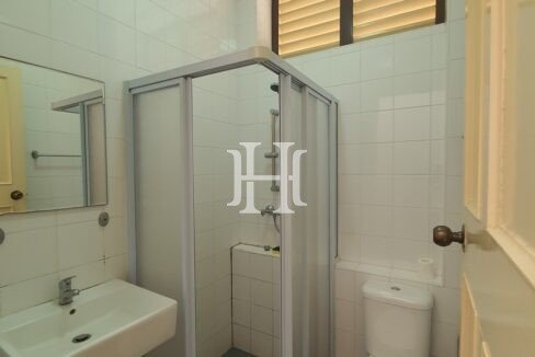 L2 Common Toilet